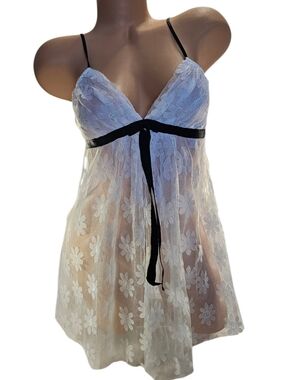 Daisy Lace Sheer Babydoll Chemise Nightgown, White Lace with Black Trim, Small